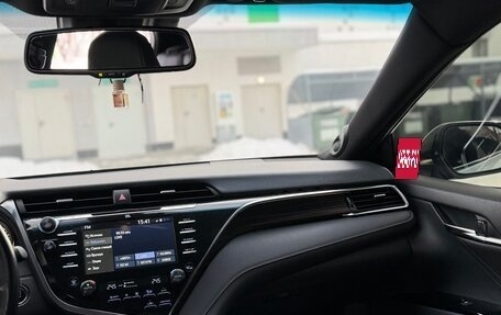 Toyota Camry, 2018 год, 2 050 000 рублей, 12 фотография