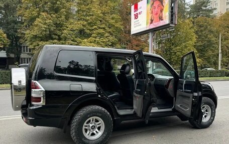 Mitsubishi Pajero III рестайлинг, 2001 год, 950 000 рублей, 12 фотография