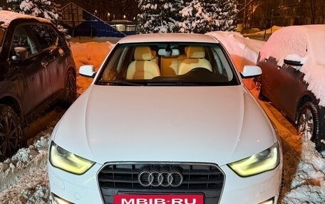 Audi A4, 2013 год, 1 250 000 рублей, 4 фотография