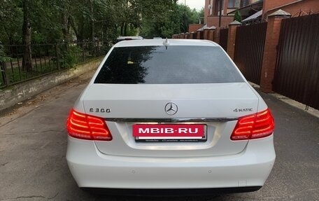 Mercedes-Benz E-Класс, 2013 год, 2 500 000 рублей, 8 фотография