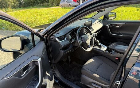 Toyota RAV4, 2019 год, 3 450 000 рублей, 6 фотография