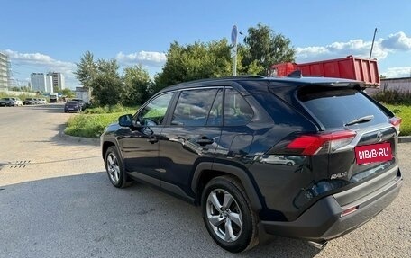 Toyota RAV4, 2019 год, 3 450 000 рублей, 5 фотография