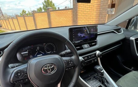 Toyota RAV4, 2024 год, 4 200 000 рублей, 8 фотография