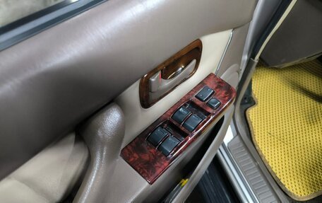 Toyota Land Cruiser 80 рестайлинг, 1995 год, 2 100 000 рублей, 32 фотография