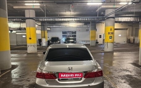 Honda Accord IX рестайлинг, 2013 год, 1 550 000 рублей, 12 фотография