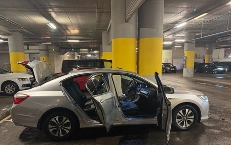 Honda Accord IX рестайлинг, 2013 год, 1 550 000 рублей, 15 фотография