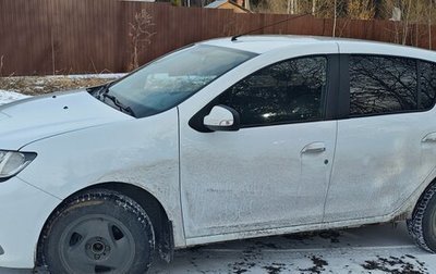 Renault Sandero II рестайлинг, 2017 год, 600 000 рублей, 1 фотография