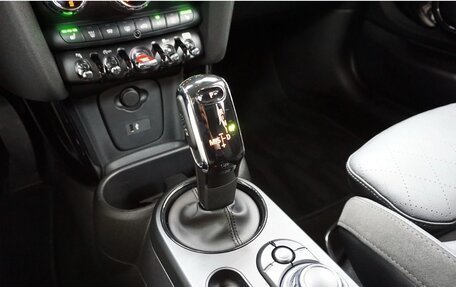 MINI Hatch, 2021 год, 16 фотография