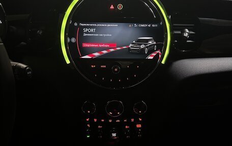 MINI Hatch, 2021 год, 13 фотография