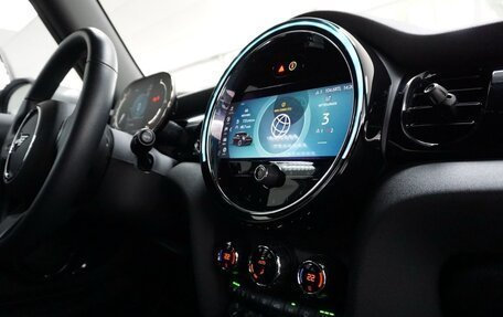 MINI Hatch, 2021 год, 22 фотография