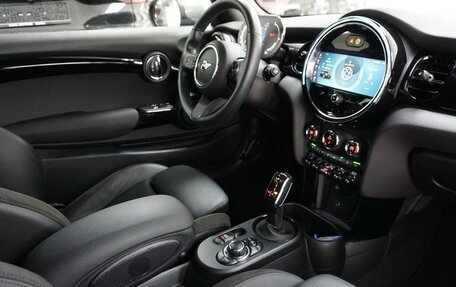 MINI Hatch, 2021 год, 20 фотография