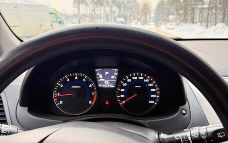 Hyundai Solaris II рестайлинг, 2011 год, 730 000 рублей, 8 фотография