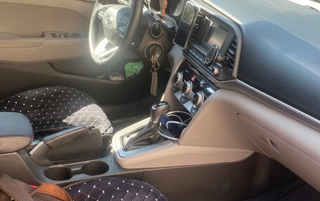 Hyundai Elantra VI рестайлинг, 2019 год, 1 581 000 рублей, 11 фотография