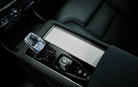 Volvo XC90 II рестайлинг, 2025 год, 11 290 000 рублей, 33 фотография