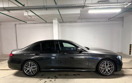 Mercedes-Benz E-Класс, 2021 год, 5 700 000 рублей, 4 фотография