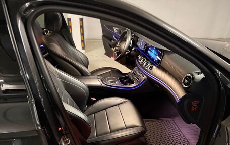 Mercedes-Benz E-Класс, 2021 год, 5 700 000 рублей, 14 фотография