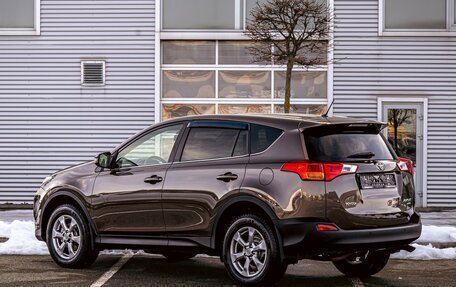 Toyota RAV4, 2013 год, 1 655 000 рублей, 4 фотография