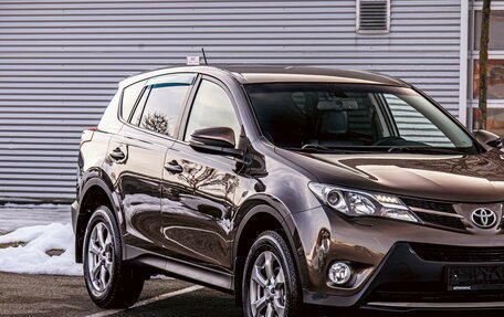 Toyota RAV4, 2013 год, 1 655 000 рублей, 7 фотография
