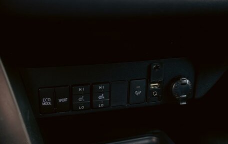 Toyota RAV4, 2013 год, 1 655 000 рублей, 15 фотография