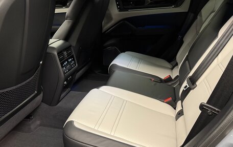 Porsche Cayenne III, 2025 год, 19 990 000 рублей, 30 фотография