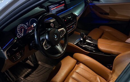 BMW 5 серия, 2019 год, 3 390 000 рублей, 8 фотография