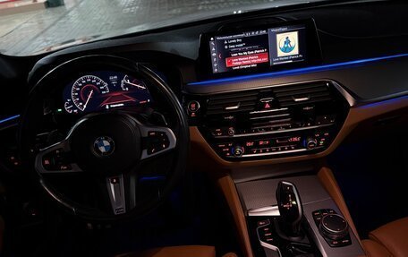 BMW 5 серия, 2019 год, 3 390 000 рублей, 9 фотография