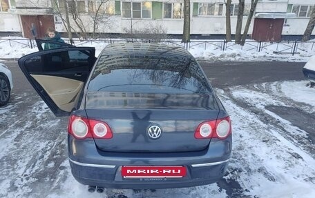 Volkswagen Passat B6, 2006 год, 600 000 рублей, 2 фотография