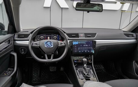 Skoda Superb III рестайлинг, 2025 год, 3 270 000 рублей, 6 фотография