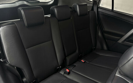 Toyota RAV4, 2017 год, 2 625 000 рублей, 10 фотография