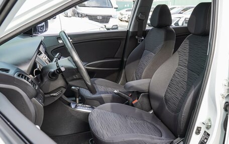 Hyundai Solaris II рестайлинг, 2015 год, 960 000 рублей, 10 фотография