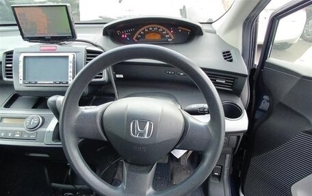 Honda Freed I, 2010 год, 690 000 рублей, 4 фотография