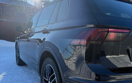 Volkswagen Tiguan II, 2020 год, 2 180 000 рублей, 32 фотография