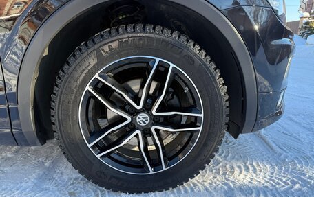 Volkswagen Tiguan II, 2020 год, 2 180 000 рублей, 37 фотография