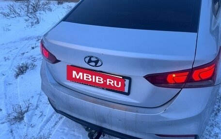 Hyundai Solaris II рестайлинг, 2017 год, 1 200 000 рублей, 7 фотография