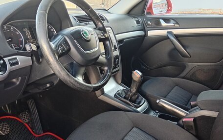 Skoda Octavia, 2011 год, 950 000 рублей, 8 фотография