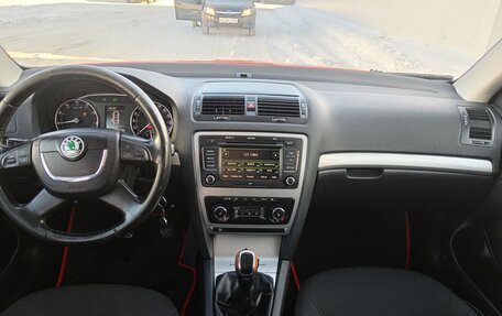 Skoda Octavia, 2011 год, 950 000 рублей, 10 фотография