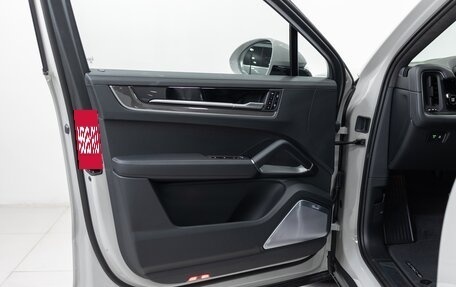 Porsche Cayenne III, 2025 год, 25 490 000 рублей, 8 фотография