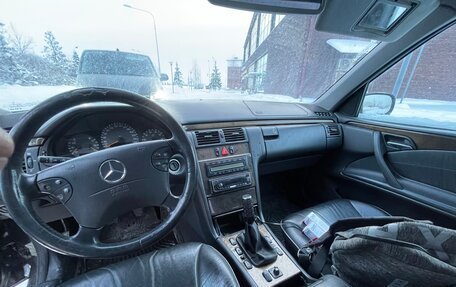 Mercedes-Benz E-Класс, 2000 год, 500 000 рублей, 7 фотография