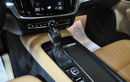 Volvo S90 II рестайлинг, 2017 год, 2 203 600 рублей, 16 фотография