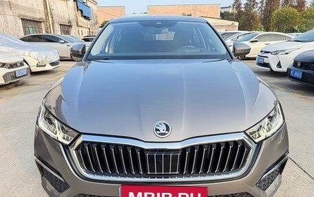 Skoda Octavia IV, 2022 год, 1 987 125 рублей, 2 фотография