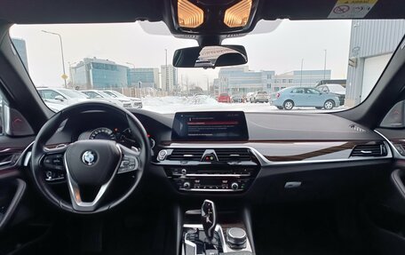 BMW 5 серия, 2018 год, 3 965 000 рублей, 13 фотография