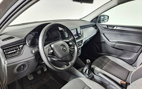 Skoda Rapid II, 2021 год, 1 519 000 рублей, 20 фотография