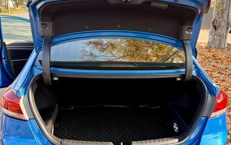 Hyundai Elantra VI рестайлинг, 2017 год, 1 530 000 рублей, 16 фотография