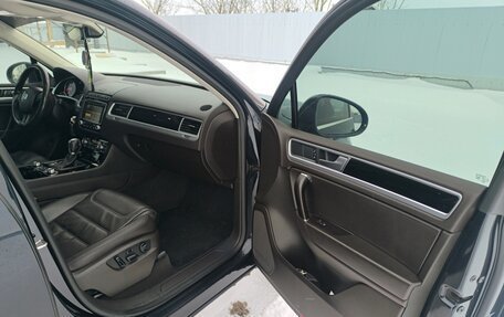 Volkswagen Touareg III, 2016 год, 3 400 000 рублей, 16 фотография