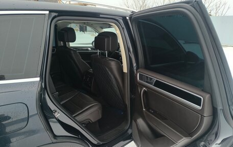 Volkswagen Touareg III, 2016 год, 3 400 000 рублей, 17 фотография