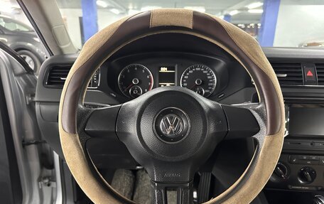 Volkswagen Jetta VI, 2013 год, 979 000 рублей, 11 фотография