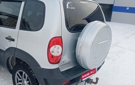 Chevrolet Niva I рестайлинг, 2011 год, 530 000 рублей, 2 фотография