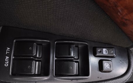 Toyota Avensis III рестайлинг, 2003 год, 790 000 рублей, 17 фотография