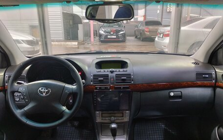 Toyota Avensis III рестайлинг, 2003 год, 790 000 рублей, 7 фотография