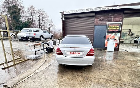 Mercedes-Benz C-Класс, 2005 год, 530 000 рублей, 3 фотография